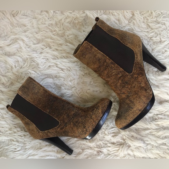 Michael Kors Leather Heeled Boot Size 10M - Picture 5 of 14